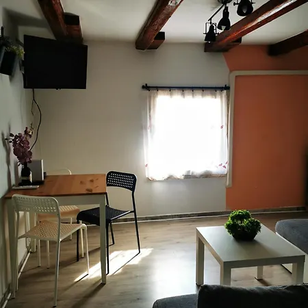 Attica Apartmán *