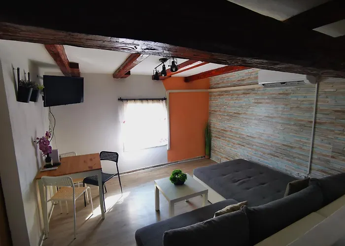 Apartment Attica Pula