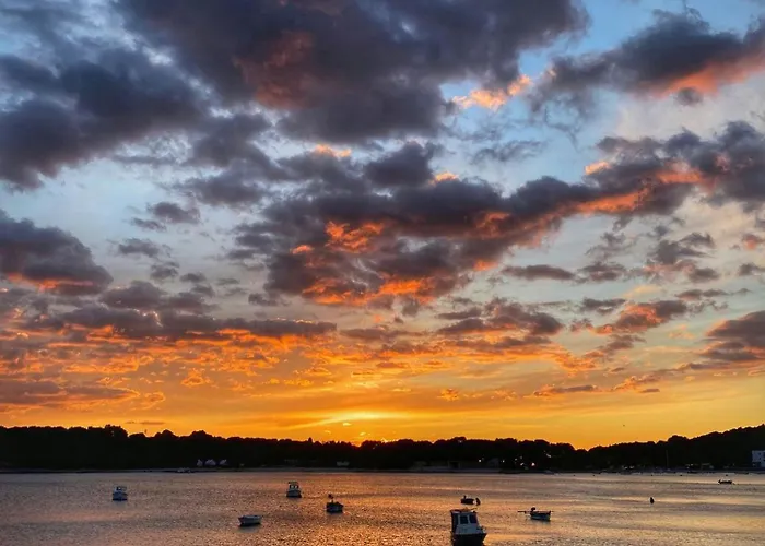 アパート Attica プーラ